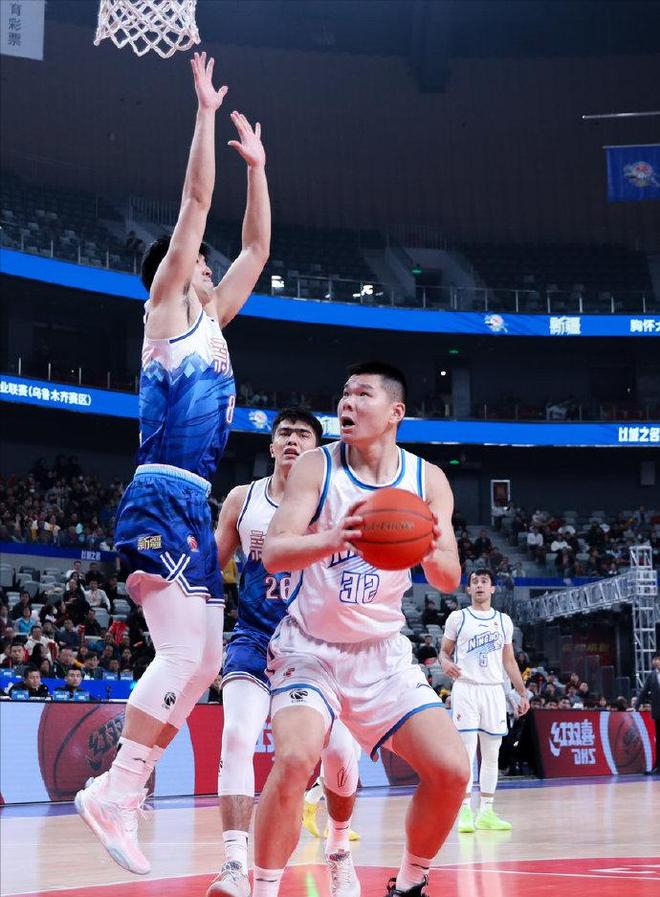 NG体育官方入口国际比赛日广厦男篮临场应变——中超节点到来，气氛紧张，医务组通报恢复的简单介绍